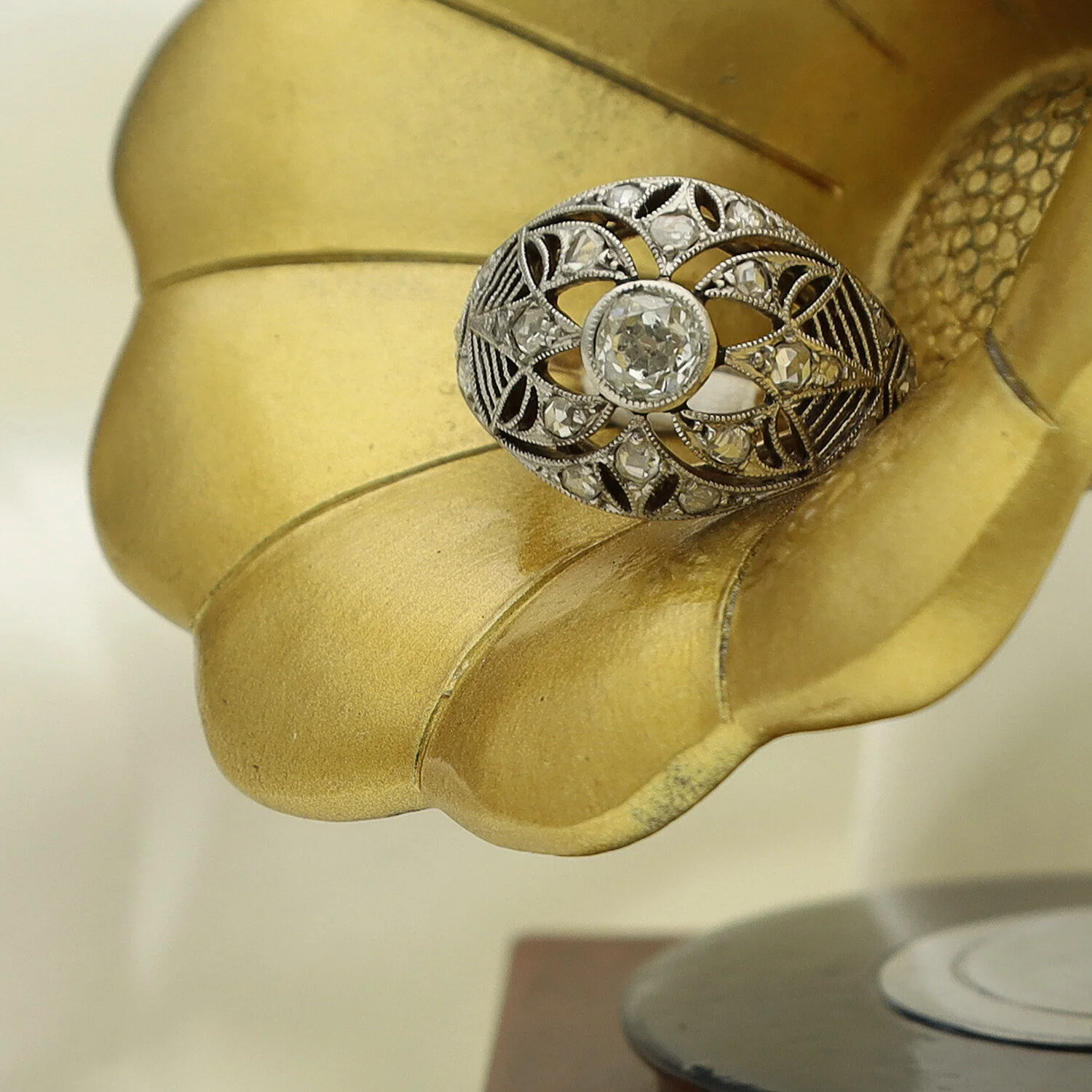 Anillo Cúpula Art Déco